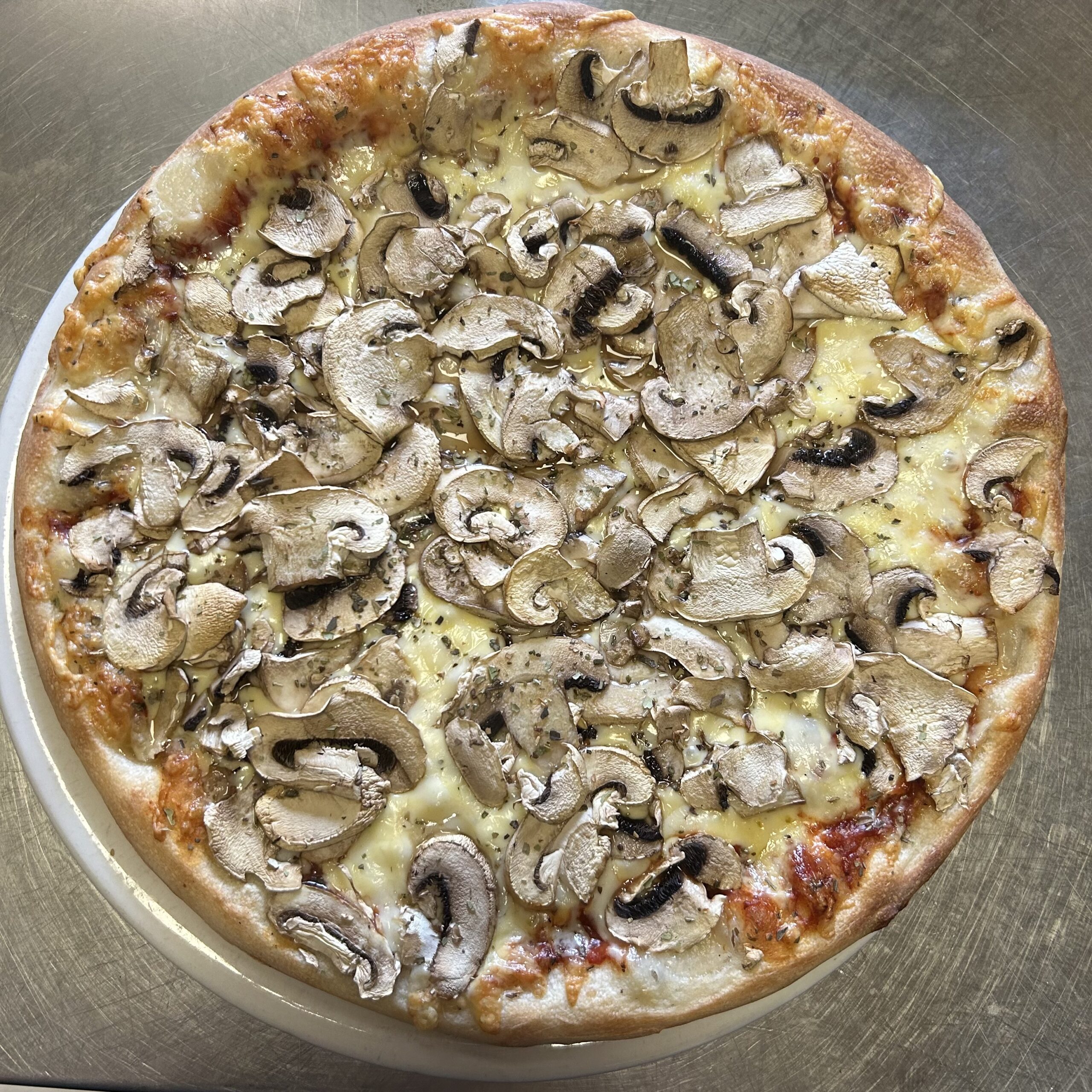 Gombás pizza